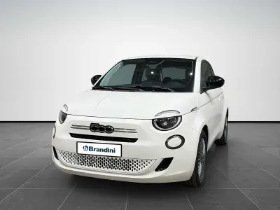 Nuova Fiat 500 Icon 65 CV (47 kW) 2026 Bianco Utilitaria