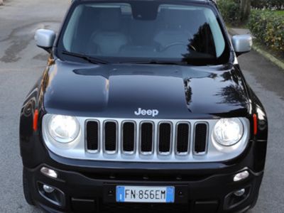 Usata Jeep Renegade Limited 140 CV (102 kW) 2015 Nero SUV