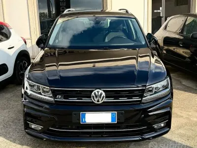 Usata VW Tiguan R-line 116 CV (85 kW) 2019 Nero SUV