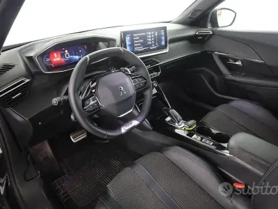 Usata Peugeot 2008 GT 131 CV (96 kW) 2021 Nero SUV
