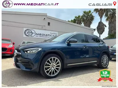 Usata Mercedes GLA250 Premium 160 CV (117 kW) 2022 Blu/azzurro SUV