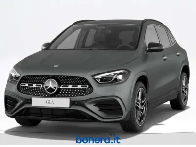 Nuova Mercedes GLA200 AMG line 150 CV (110 kW) 2026 Grigio montagna magno manufakt SUV