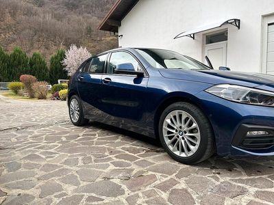 Usata BMW 120 Luxury Line 190 CV (139 kW) 2019 Blu Utilitaria