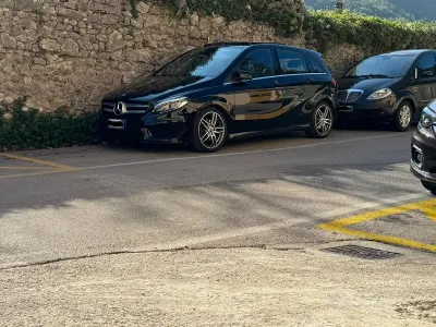Usata Mercedes B200 Premium 136 CV (100 kW) 2018 Nero Utilitaria