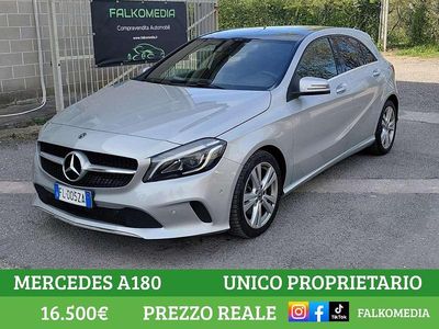 Usata Mercedes A180 Premium 122 CV (89 kW) 2017 Argento Berlina