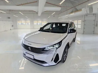 Usata Peugeot 3008 Allure 131 CV (96 kW) 2023 Bianco SUV