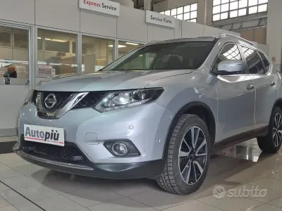 Gebraucht Nissan X-Trail Tekna 131 PS (96 kW) 2015 Grau SUV
