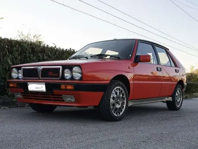 Usado Lancia Delta 181 CV (133 kW) 1988 Rojo Utilitario