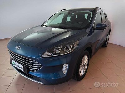 Usata Ford Kuga Titanium 120 CV (88 kW) 2022 Blu SUV