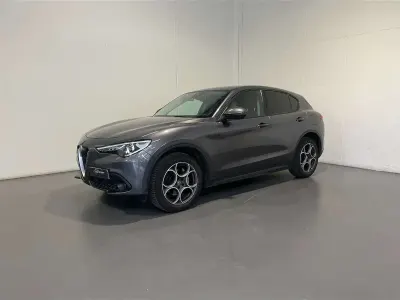Usata Alfa Romeo Stelvio Super 209 CV (153 kW) 2018 Antracite SUV
