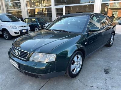 Verde scuro metallizzato Usata 2001 Audi A6 Ambiente Berlina | 6400 € (Ottimo prezzo)