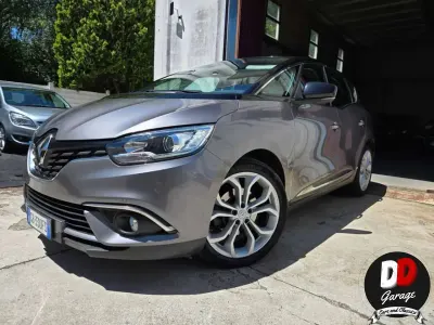 Usata Renault Scénic IV 120 CV (88 kW) 2020 Grigio Monovolume