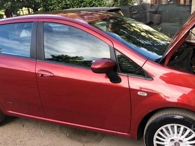 Usata Fiat Punto 69 CV (50 kW) 2007 Rosso Utilitaria