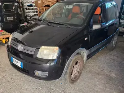 Usata Fiat Panda Climbing 60 CV (44 kW) 2009 Nero Utilitaria