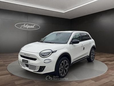 Nuova Fiat 600 La Prima 110 CV (80 kW) 2025 Bianco SUV