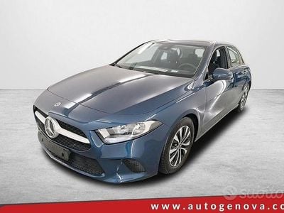 Usata Mercedes A180 Business 116 CV (85 kW) 2020 Blu Berlina