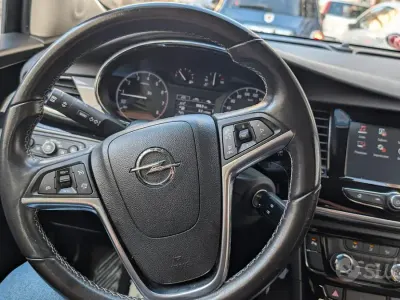 Usata Opel Mokka 116 CV (85 kW) 2016 Bianco SUV