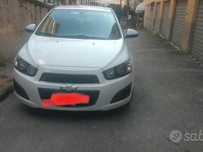 Usata Chevrolet Aveo 84 CV (61 kW) 2011 Bianco Berlina