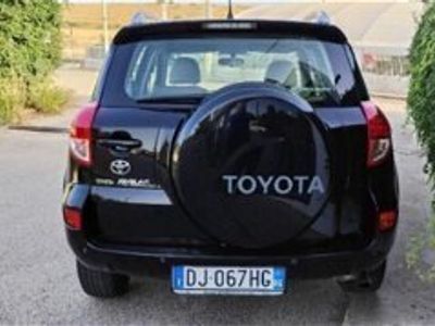 usata Toyota RAV4 2.2 D-4D 177 CV Luxury usato