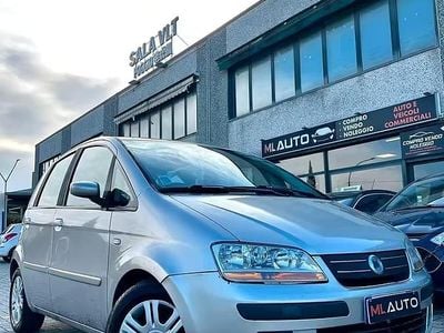 Usata Fiat Idea Emotion 70 CV (51 kW) 2004 Grigio Monovolume