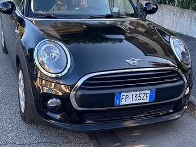 Usata Mini ONE 75 CV (55 kW) 2018 Nero Utilitaria