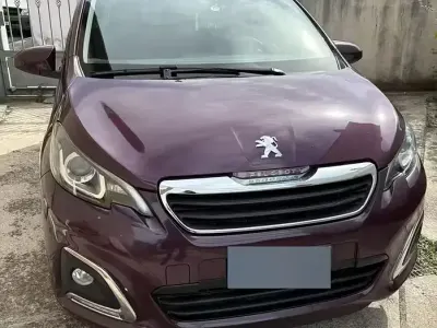 Usata Peugeot 108 69 CV (50 kW) 2014 Berlina