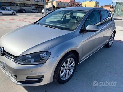 Używany VW Golf VII Comfortline 105 KM (77 kW) 2015 Sedan/Limuzyna