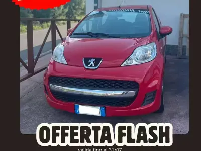 Usata Peugeot 107 68 CV (50 kW) 2009 Rosso Utilitaria