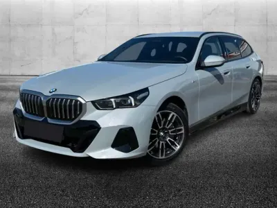 Usata BMW 540 M Sport 286 CV (210 kW) 2024 Grigio Station wagon