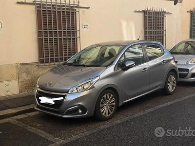 Usata Peugeot 208 102 CV (75 kW) 2019 Grigio Utilitaria