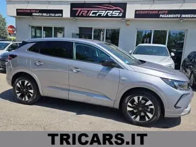 Usata Opel Grandland X Business Elegance 131 CV (96 kW) 2023 Grigio SUV