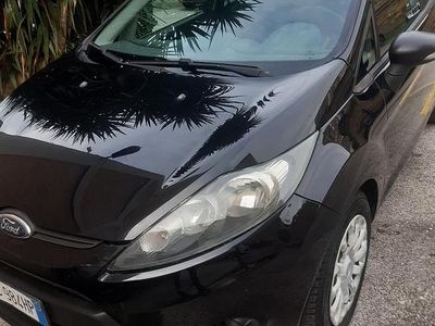Begagnad Ford Fiesta 96 HK (70 kW) 2010 Svart Sedan