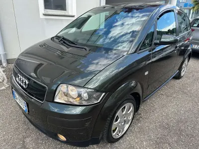 Usata Audi A2 75 CV (55 kW) 2001 Verde Utilitaria