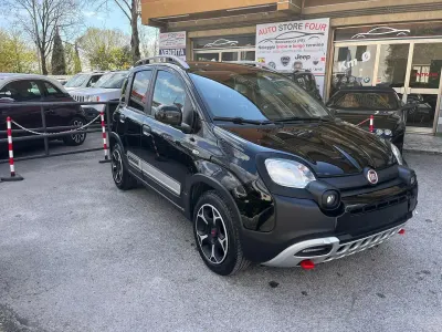 Usata Fiat Panda Cross Cross 69 CV (50 kW) 2021 Nero Utilitaria