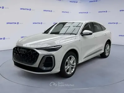 Nuova Audi Q5 S-Line 204 CV (150 kW) 2025 Bianco SUV