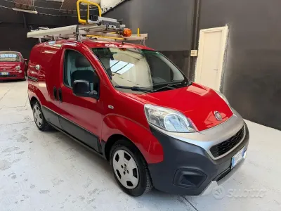 Usata Fiat Fiorino 95 CV (69 kW) 2017 Rosso Monovolume