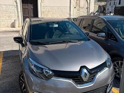 Usata Renault Captur 2016 Grigio SUV