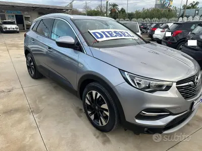 Usata Opel Grandland X Innovation 131 CV (96 kW) 2019 Grigio SUV