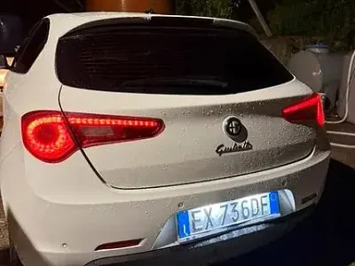 Usata Alfa Romeo Giulietta 105 CV (77 kW) 2014 Bianco Utilitaria