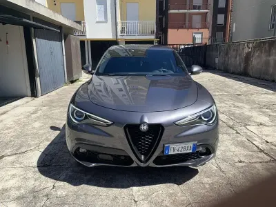 Usata Alfa Romeo Stelvio Executive 209 CV (153 kW) 2019 SUV
