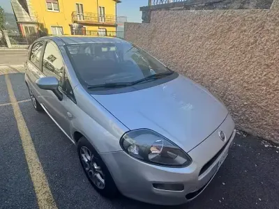 Usata Fiat Grande Punto 75 CV (55 kW) 2013 Utilitaria
