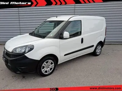 Usata Fiat Doblò S 95 CV (69 kW) 2018 Bianco Monovolume