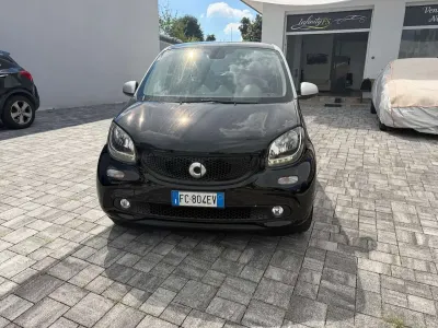 Usata Smart ForFour Edition #1 71 CV (52 kW) 2016 Nero Utilitaria