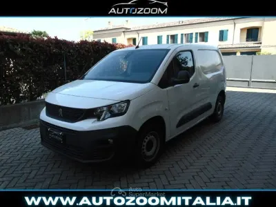 Occasion Peugeot Partner Premium 99 PK (72 kW) 2019 Wit MPV