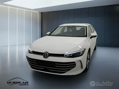 Nuova VW Passat 150 CV (110 kW) 2025 Bianco Station wagon