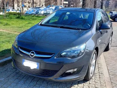 Occasion Opel Astra 110 ch (80 kW) 2014 Gris Break