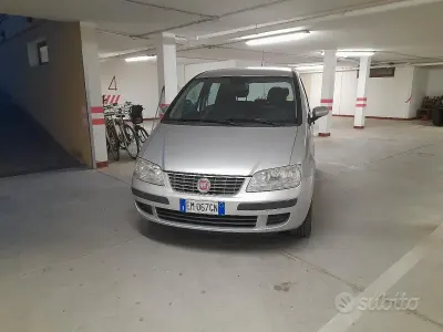 Usata Fiat Idea 95 CV (69 kW) 2012 Grigio Monovolume