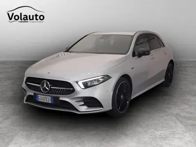 Usata Mercedes A250 Premium 218 CV (160 kW) 2022 Argento Berlina