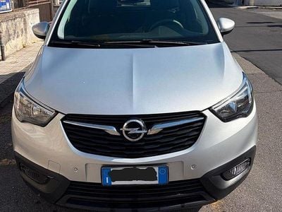 Usata Opel Crossland X 102 CV (75 kW) 2019 Grigio SUV