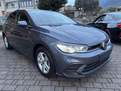 Usata VW Polo Life 80 CV (58 kW) 2023 Grigio Utilitaria